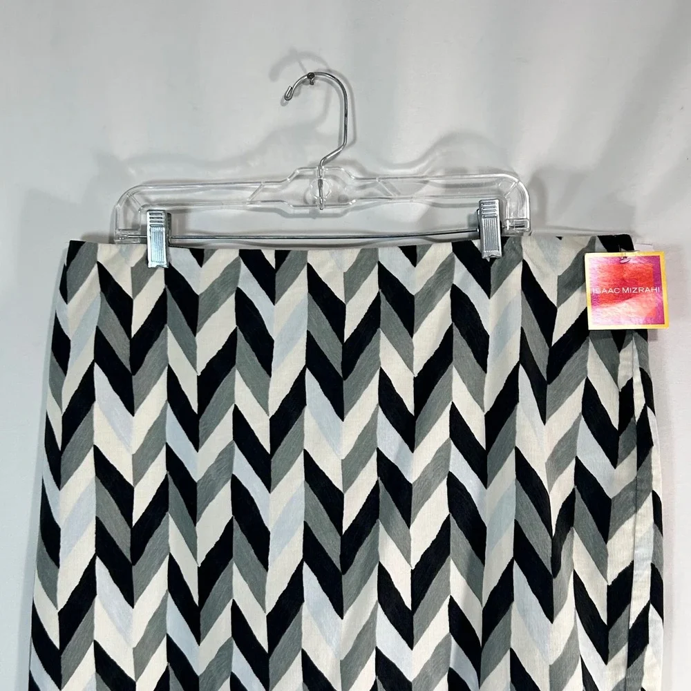 Isaac Mizrahi for Target Chevron Corduroy Pencil Skirt Black Grey White‎ NWT